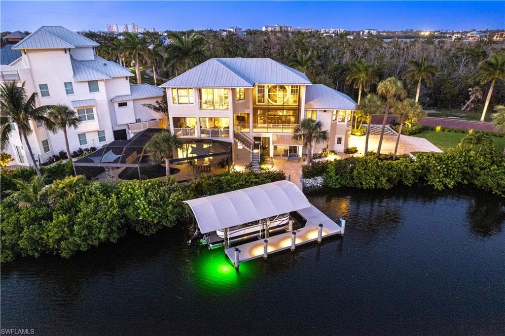 225 Bayfront Dr, Bonita Springs