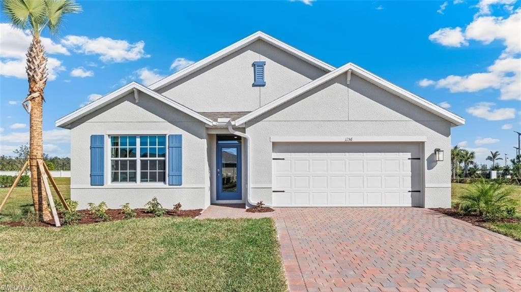 8117 Albatross Rd, Fort Myers