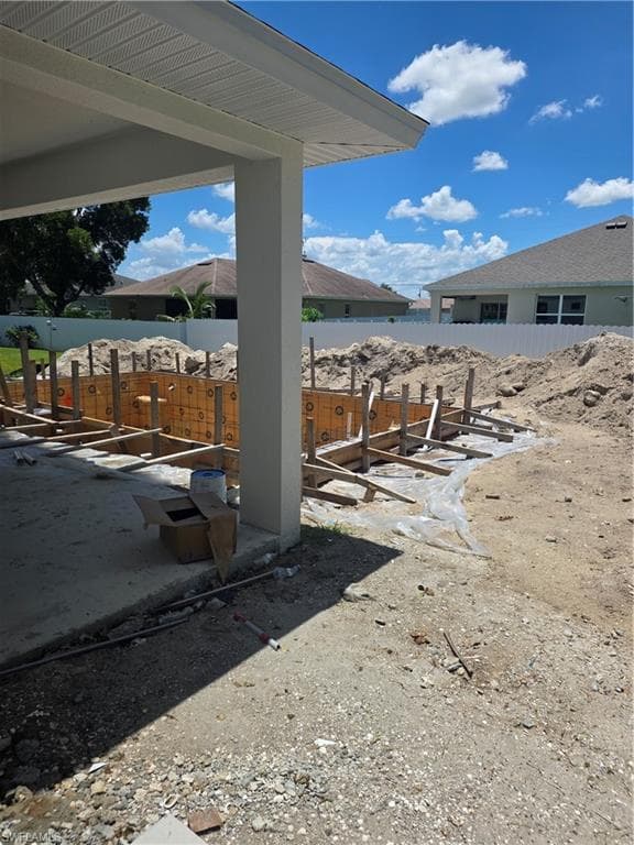 2615 26th Ter, Cape Coral, photo 3