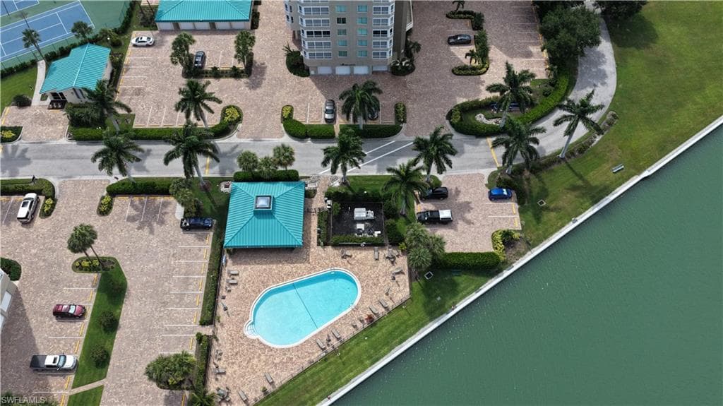 21 Bluebill Ave #303, Naples, photo 2