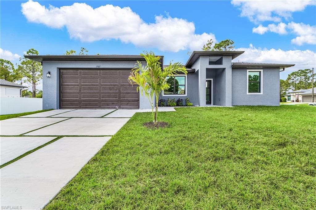 614 9th St, Cape Coral, photo 2