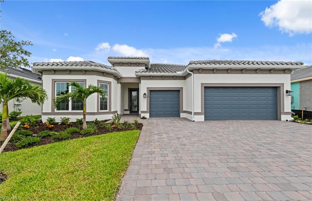 7335 Blue Salvia Dr, North Fort Myers