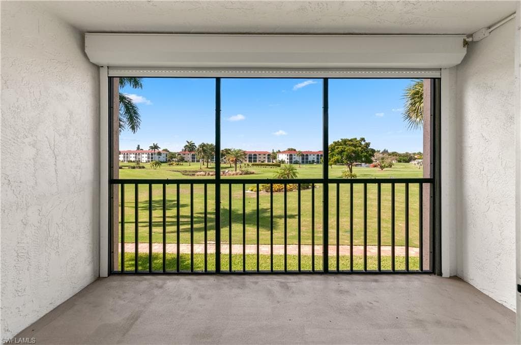 13 High Point Cir #209, Naples