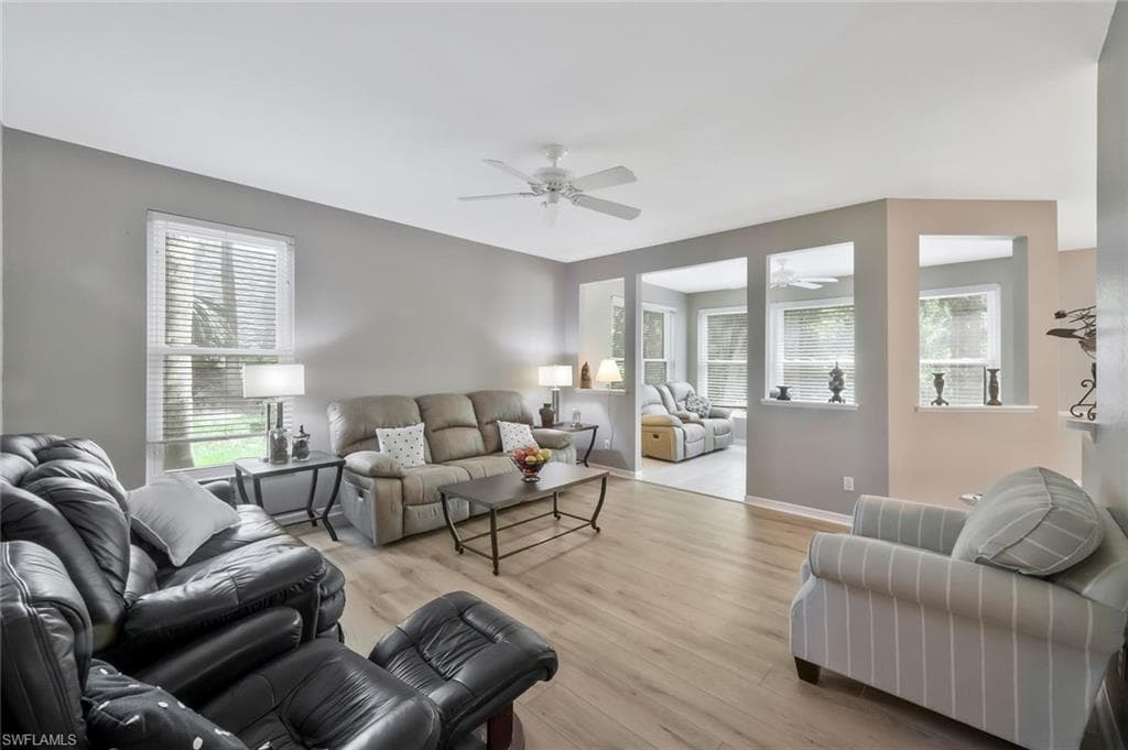 1340 Charleston Square Dr #101, Naples, photo 2