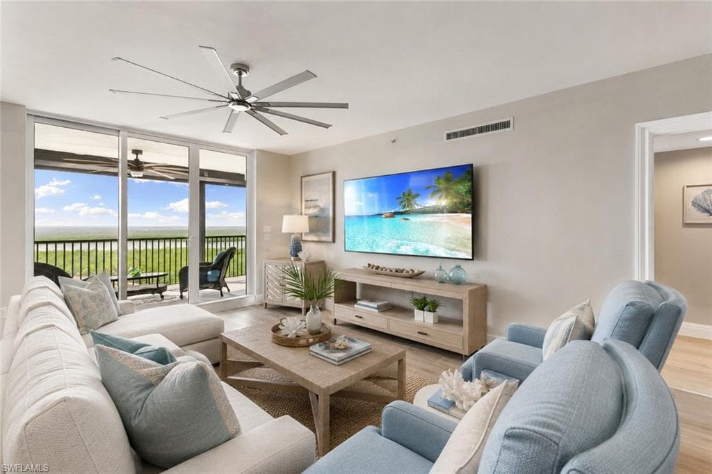 1060 Borghese Ln #902, Naples, photo 3