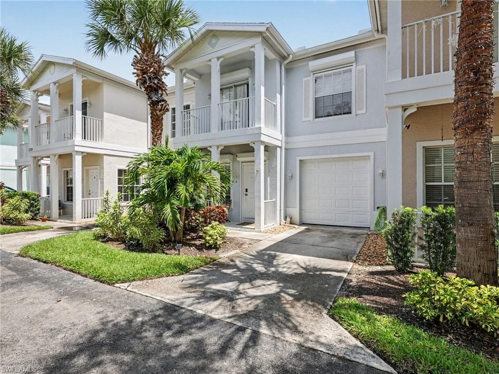 3299 Megan Ln #4, Naples