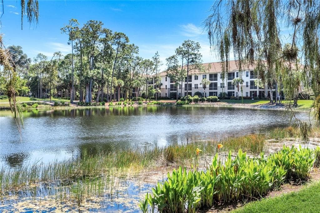 8247 Parkstone Pl #205, Naples, photo 3