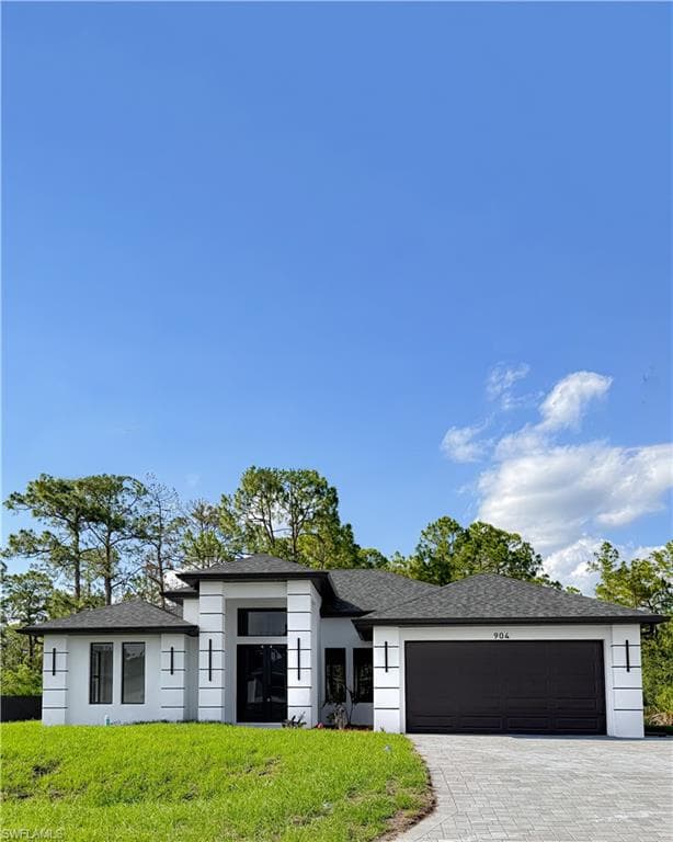 904 10th St, Lehigh Acres, photo 2
