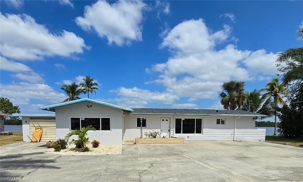 4919 Riverside Dr, Fort Myers