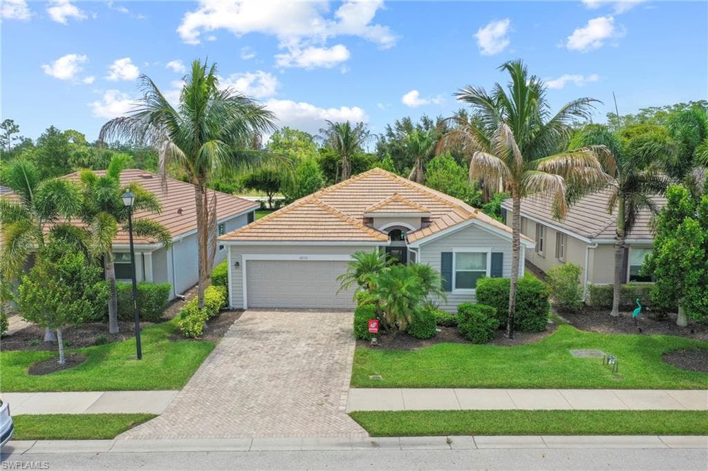 16112 Bonita Landing Cir, Bonita Springs, photo 2