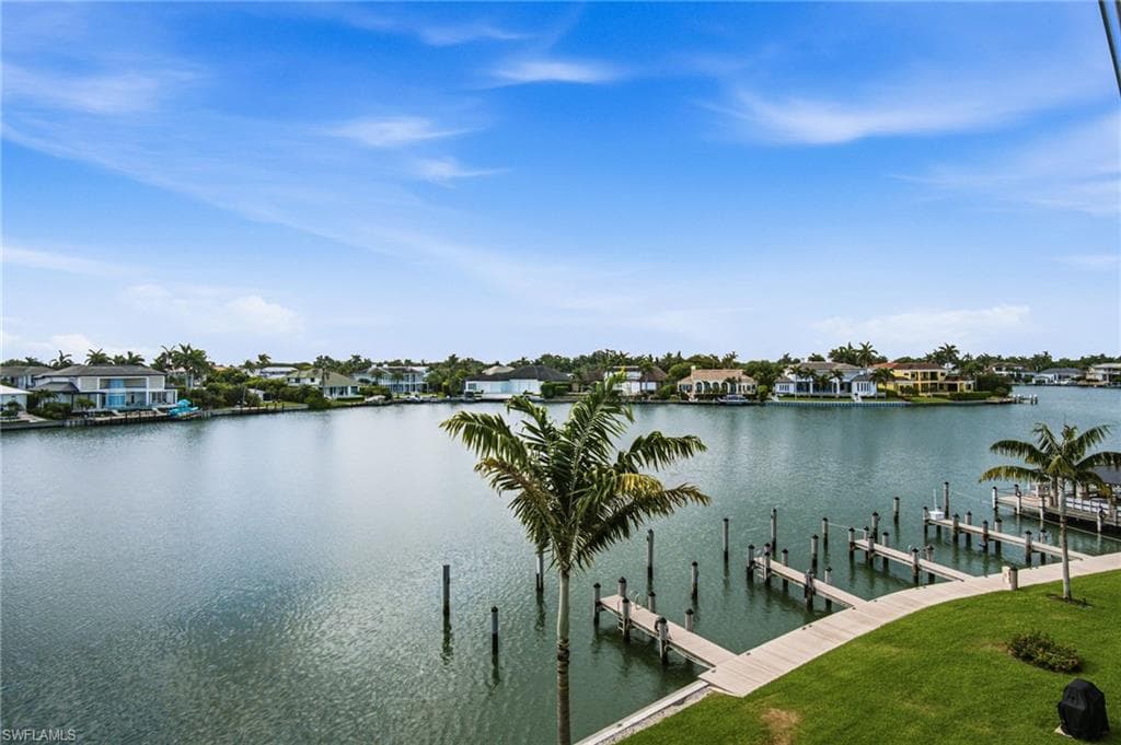 3400 Gulf Shore Blvd #l8, Naples, photo 2