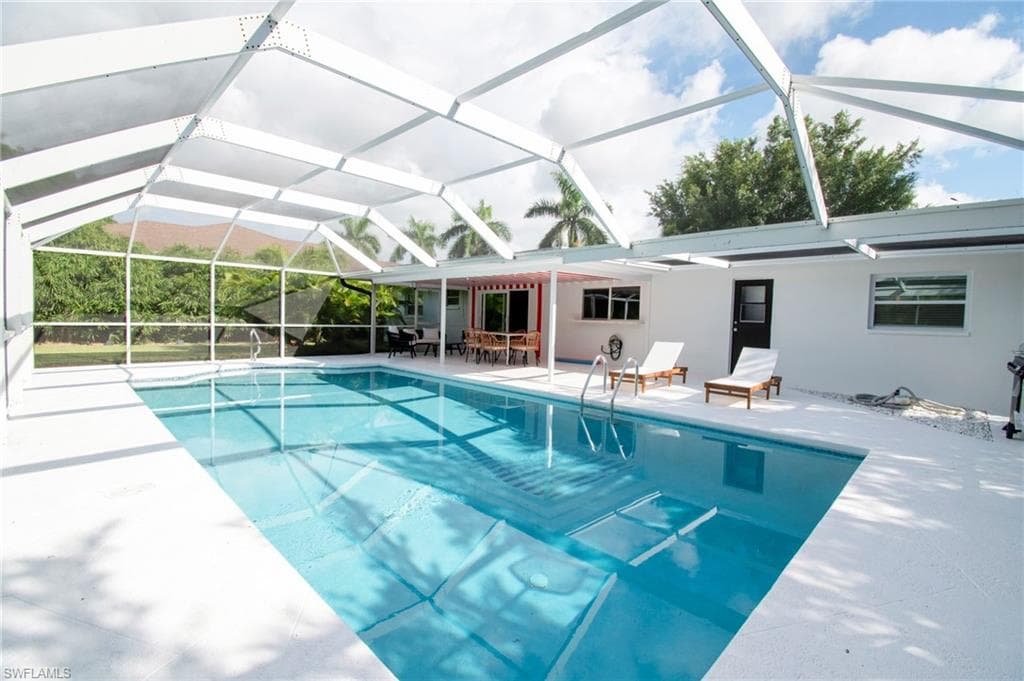 59 Wickliffe Dr, Naples, photo 2