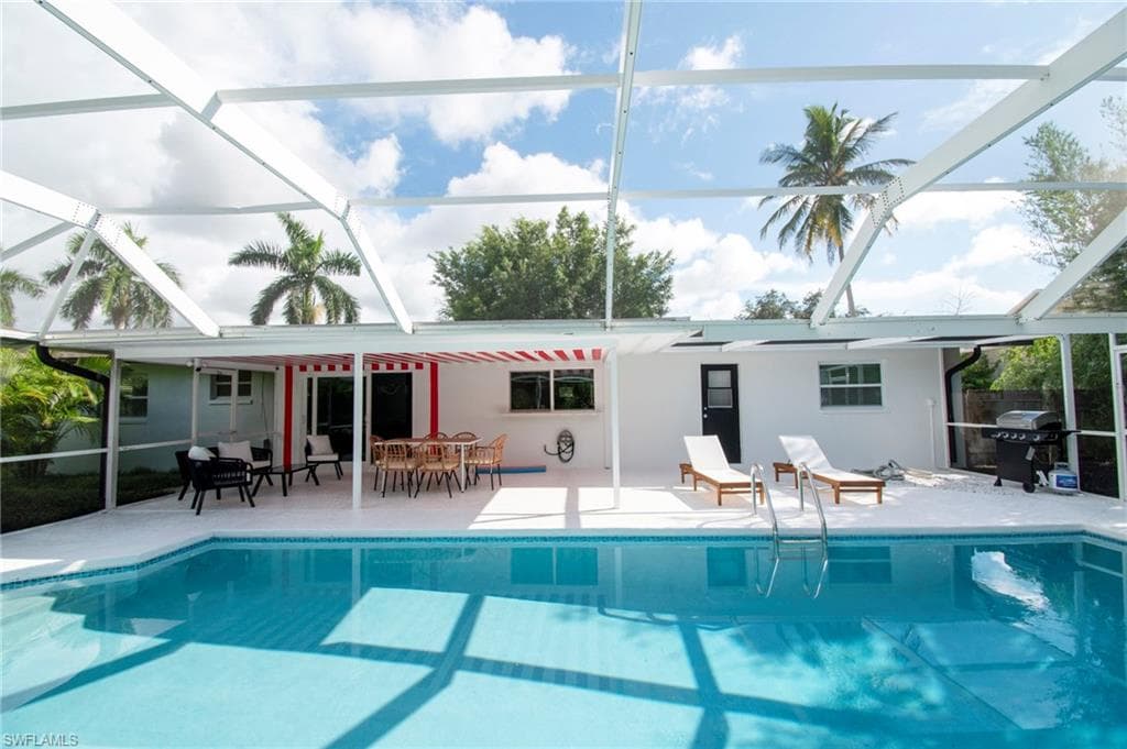 59 Wickliffe Dr, Naples