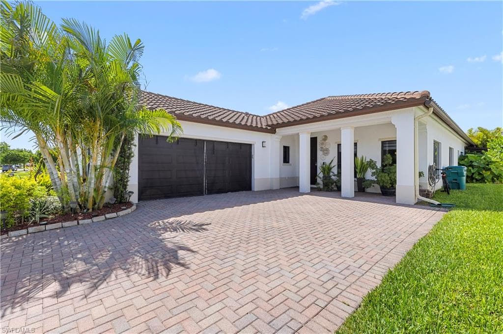5039 Frattina St, Ave Maria
