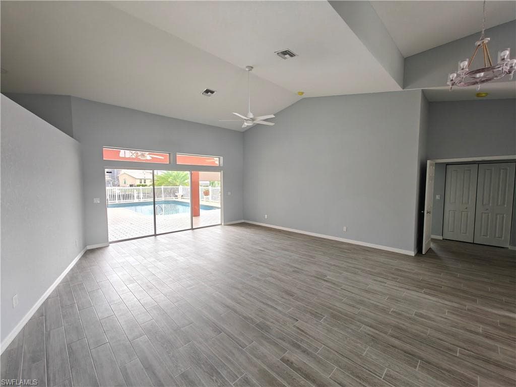 2105 53rd Ter, Cape Coral, photo 3