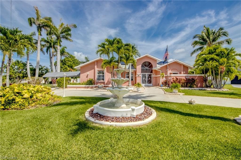 2105 53rd Ter, Cape Coral