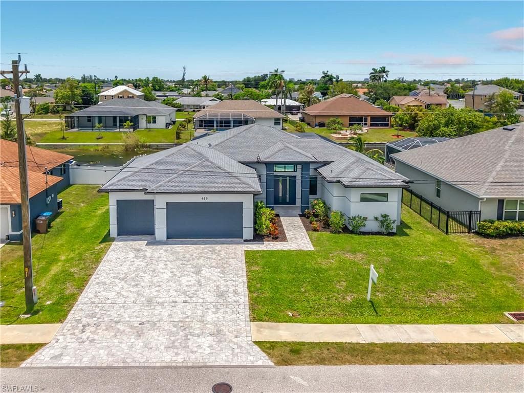620 26th St, Cape Coral