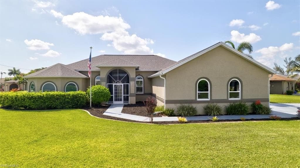 420 32nd St, Cape Coral