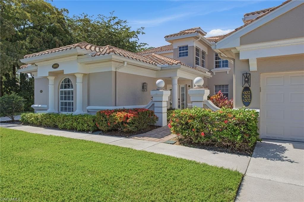 3995 Deer Crossing Ct #201, Naples