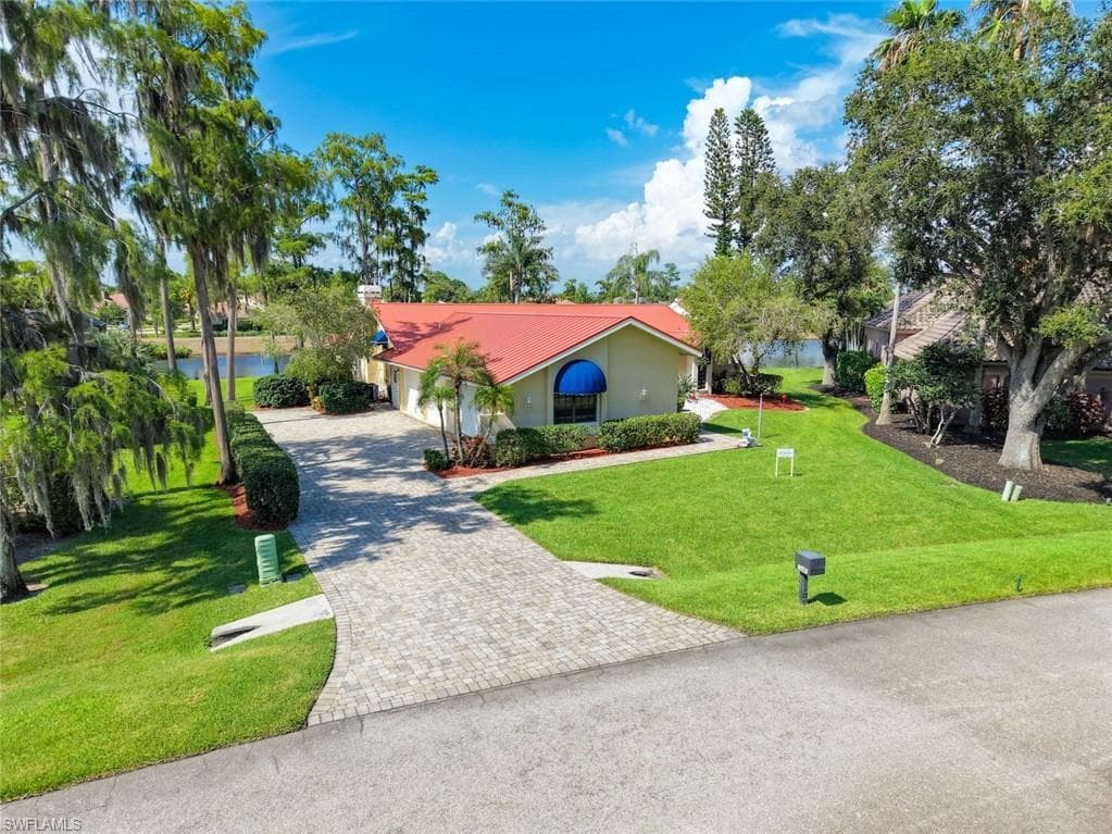 15649 Carberry Ct, Fort Myers, photo 2