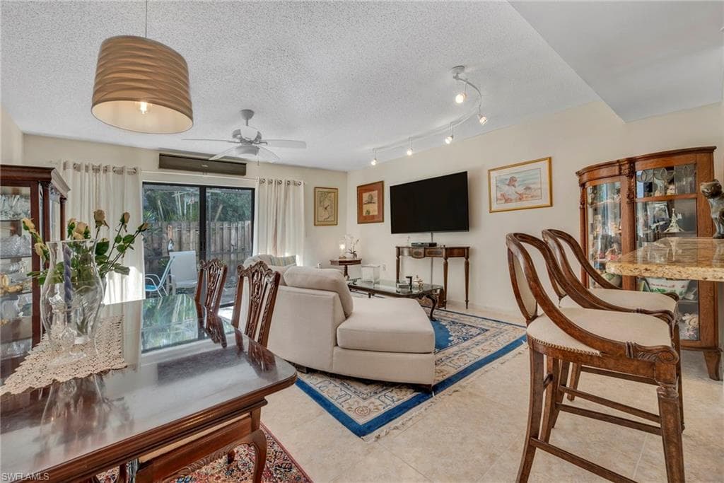 870 Meadowland Dr #f, Naples, photo 2