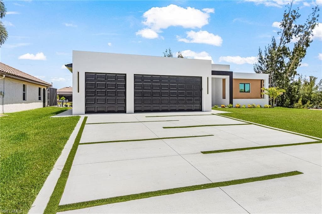 2303 35th Ave, Cape Coral, photo 2