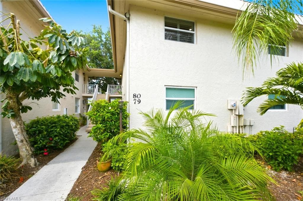 1549 Sandpiper St #80, Naples