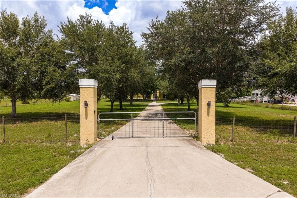 4925 Skates Cir, Fort Myers, photo 3