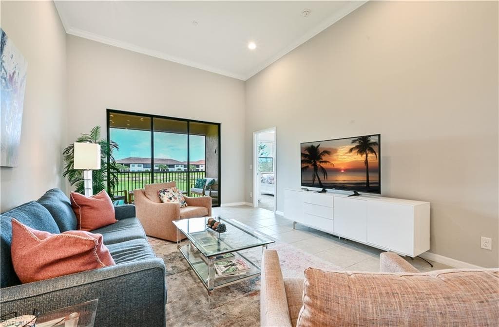 9386 Pocida Ct #204, Naples