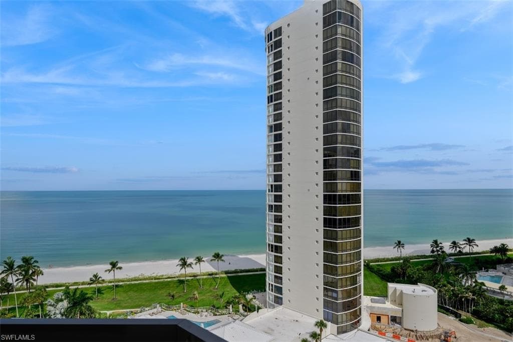 4551 Gulf Shore Blvd #1600, Naples