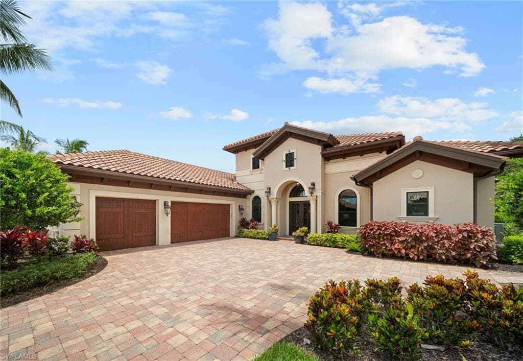 6477 Costa Cir, Naples