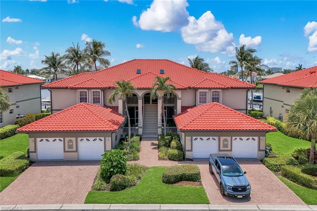 210 Waterside Cir #201, Marco Island, photo 2