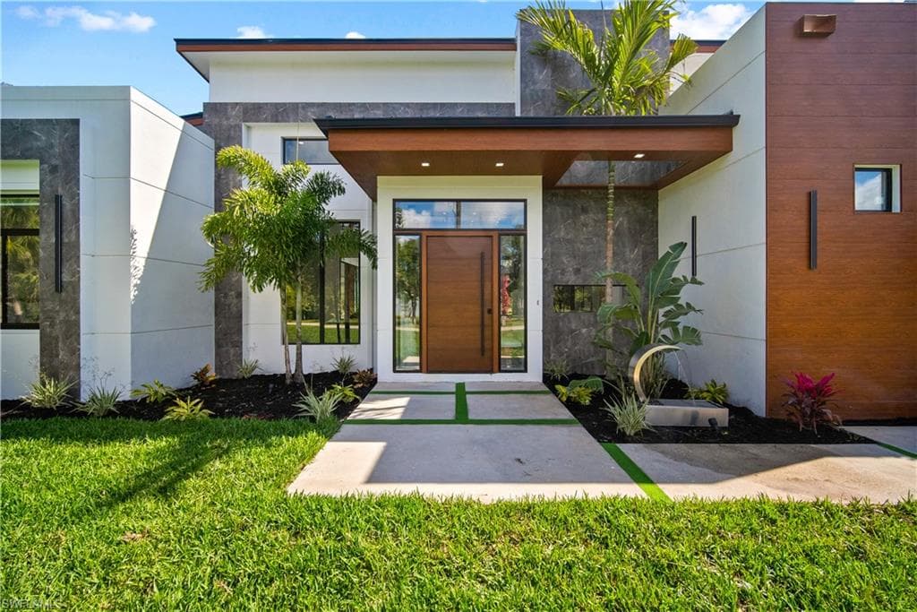 390 3rd St, Naples, photo 3
