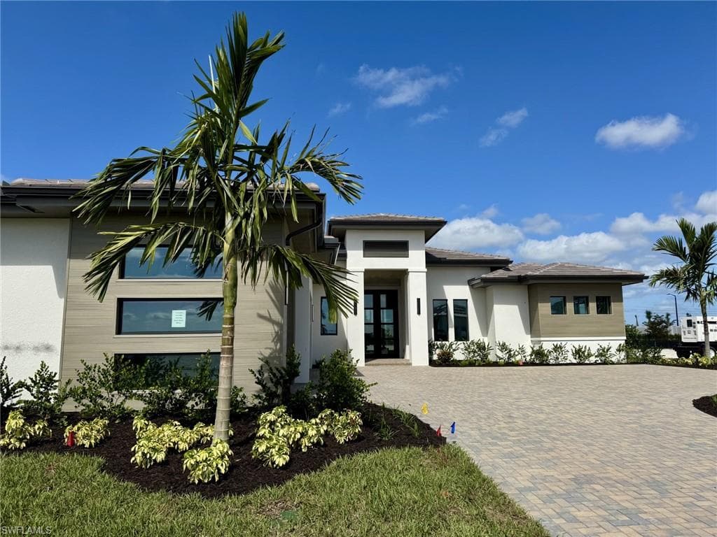 25546 Crystal Shore Dr, Bonita Springs