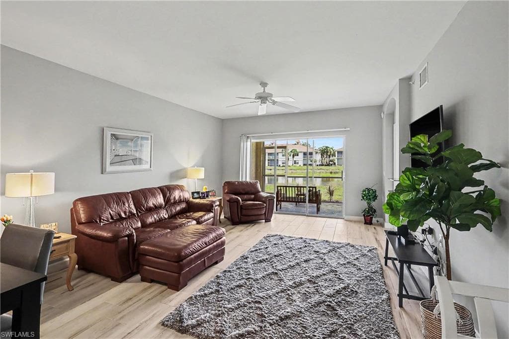 3031 Horizon Ln #2303, Naples, photo 3