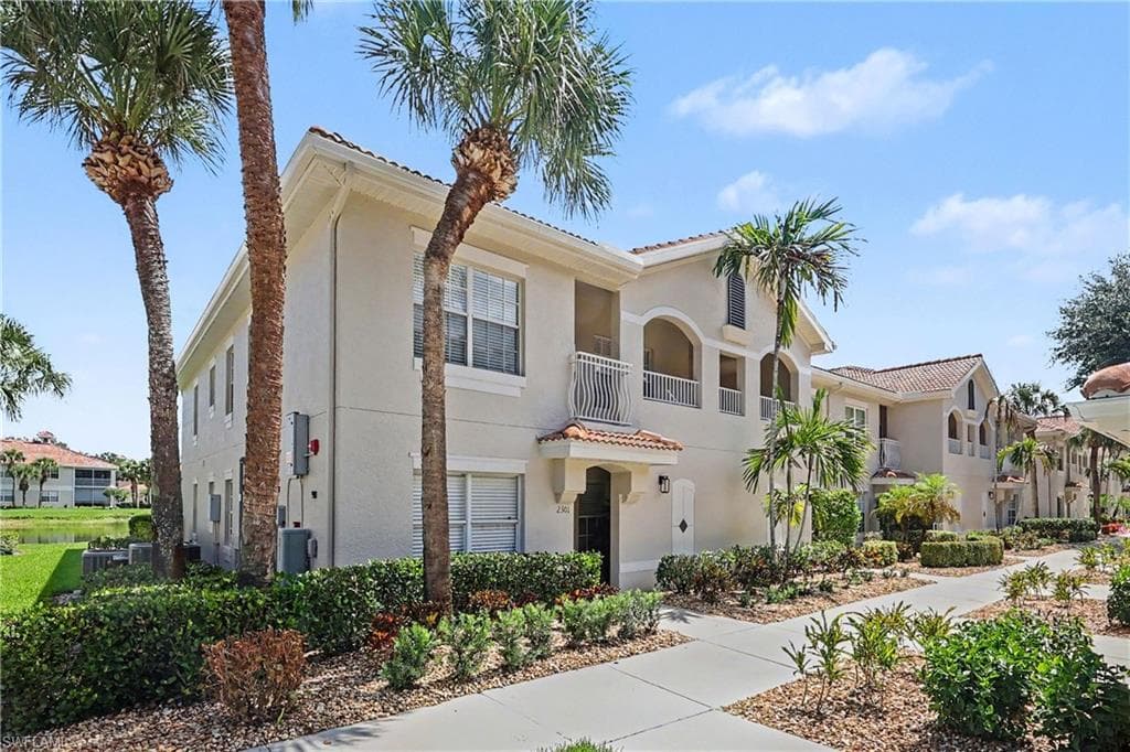 3031 Horizon Ln #2303, Naples