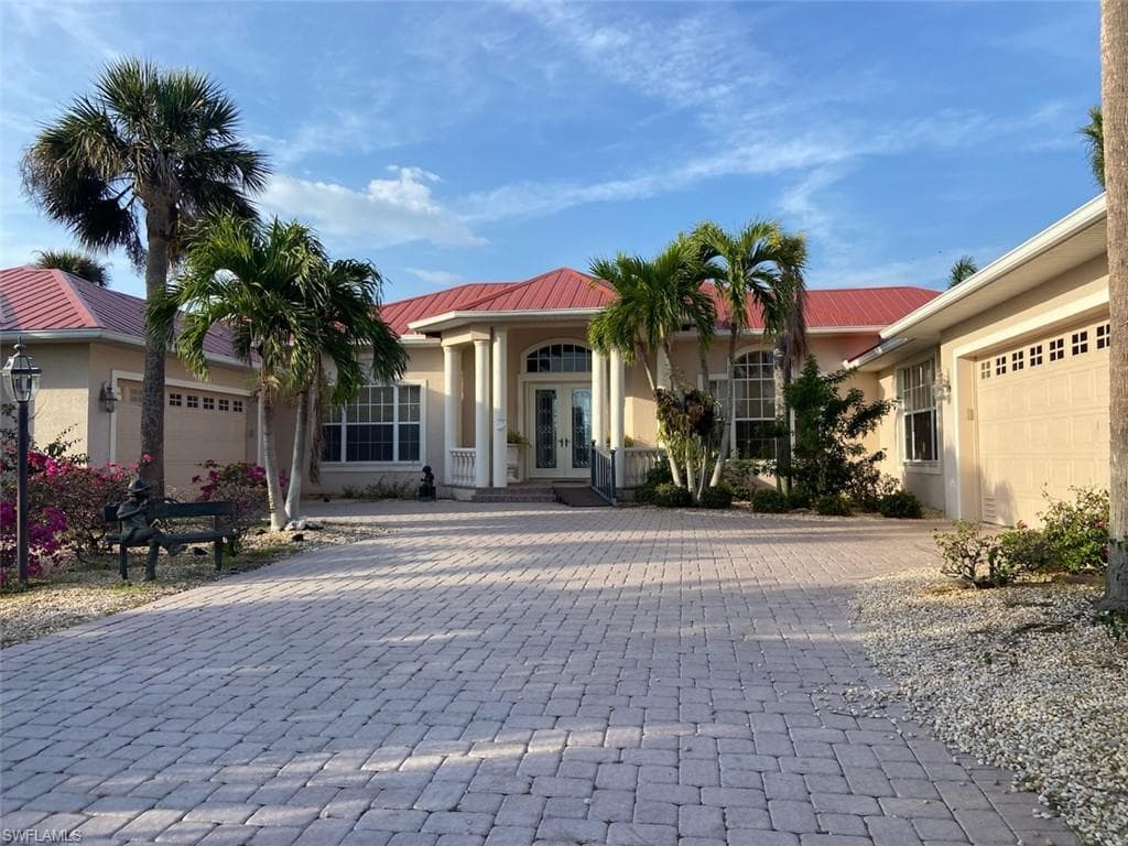 1524 Columbian Dr, Punta Gorda, photo 3