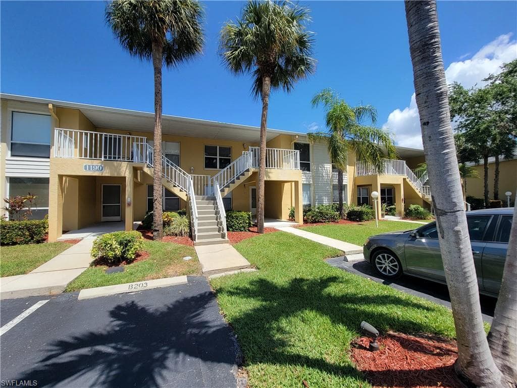 1190 Yesica Ann Cir #b-204, Naples
