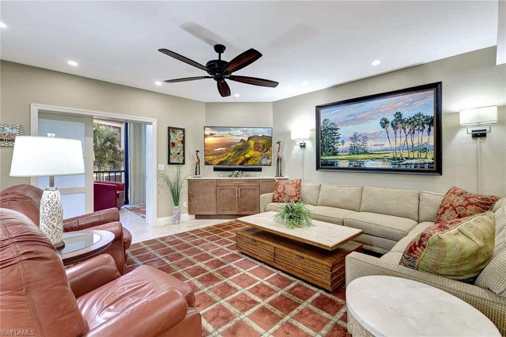 6820 Pelican Bay Blvd #133, Naples, photo 3