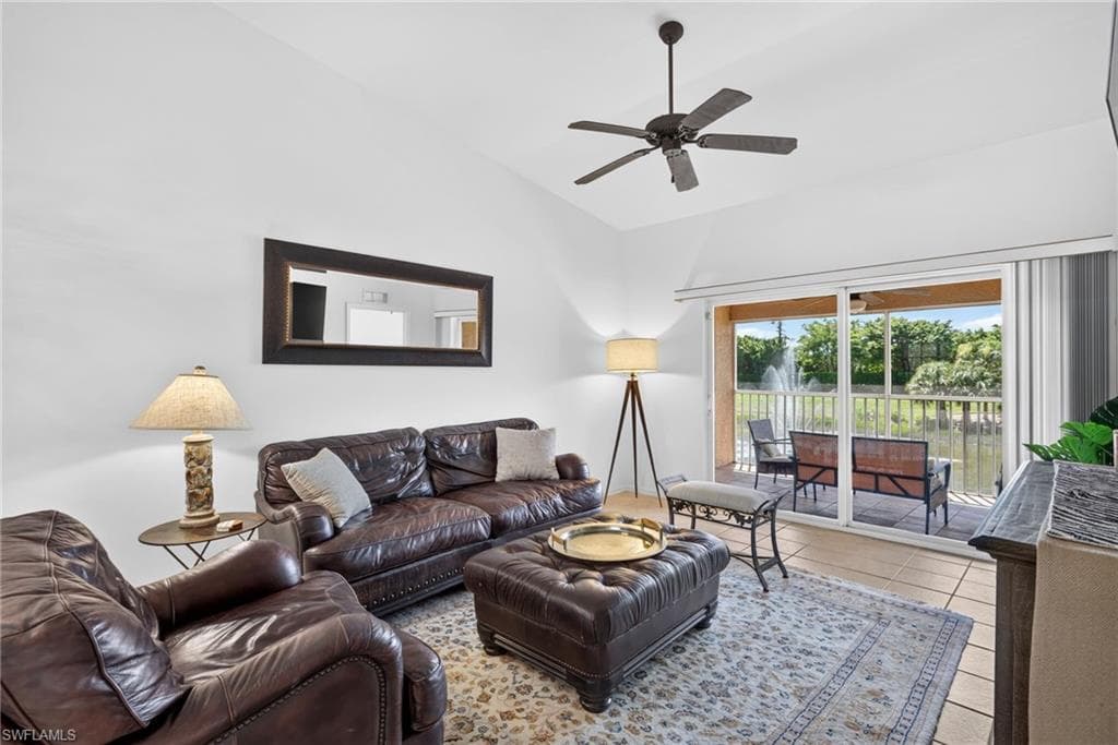 2815 Cypress Trace Cir #204, Naples, photo 3