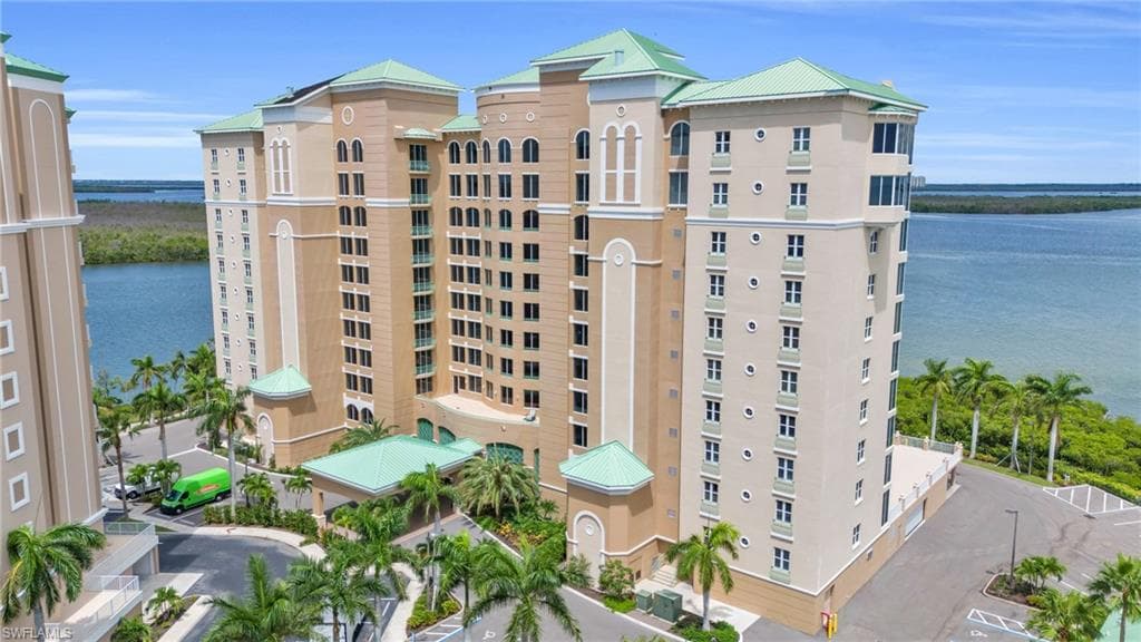 4137 Bay Beach Ln #585, Fort Myers Beach