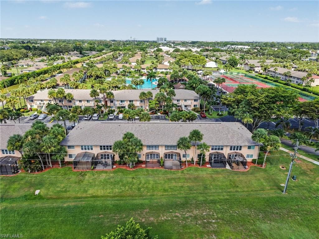 3816 Snowflake Ln #1303, Naples, photo 2