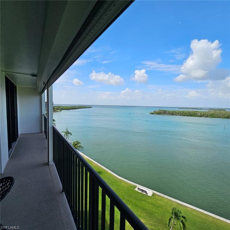 4253 Bay Beach Ln #c6, Fort Myers Beach, photo 2