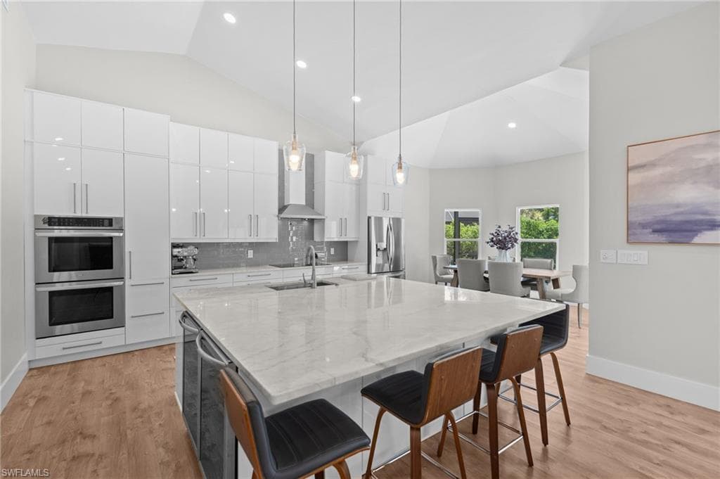 245 Monterey Dr, Naples, photo 3