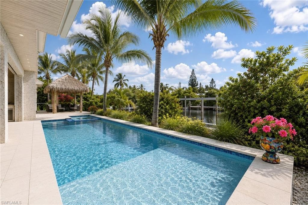 1571 Bonita Ln, Naples