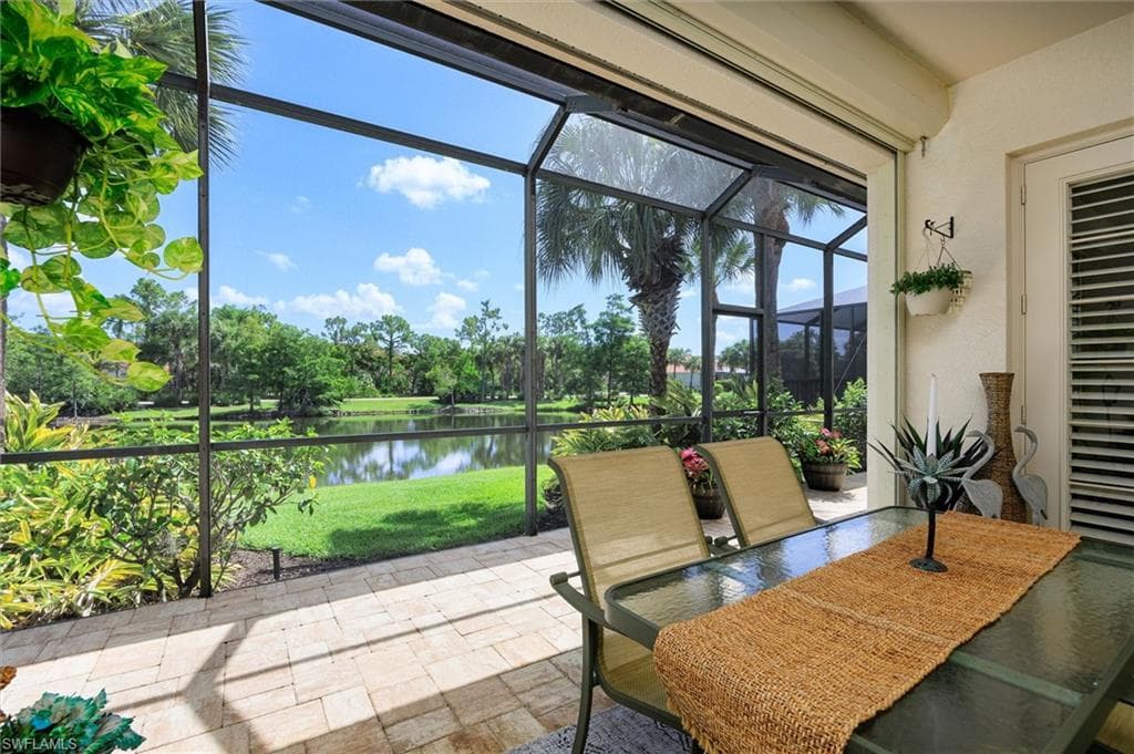 8960 Crown Bridge Way, Fort Myers, photo 3