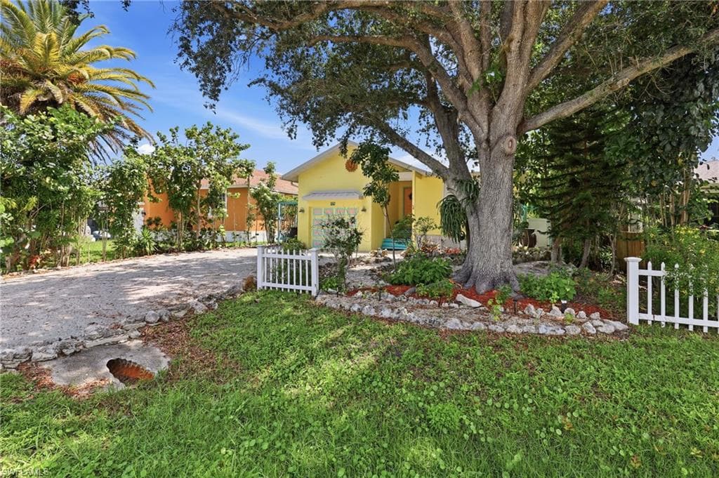 224 Benson St, Naples, photo 3