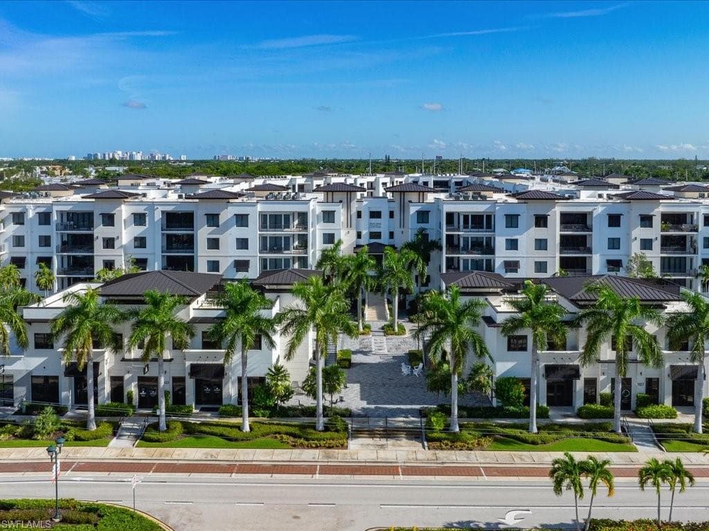 1111 Central Ave #409, Naples