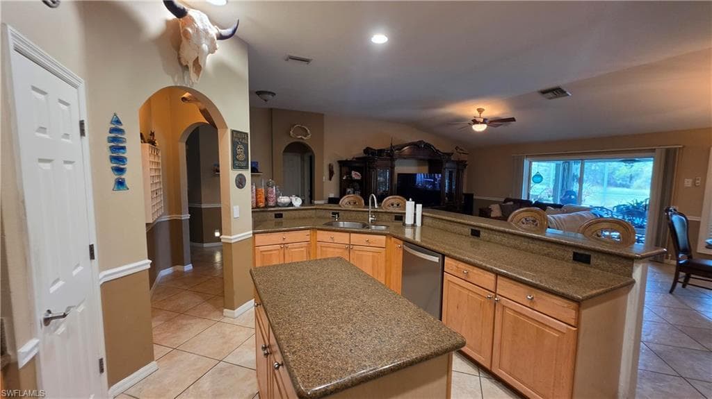 12810 Aston Oaks Dr, Fort Myers, photo 3