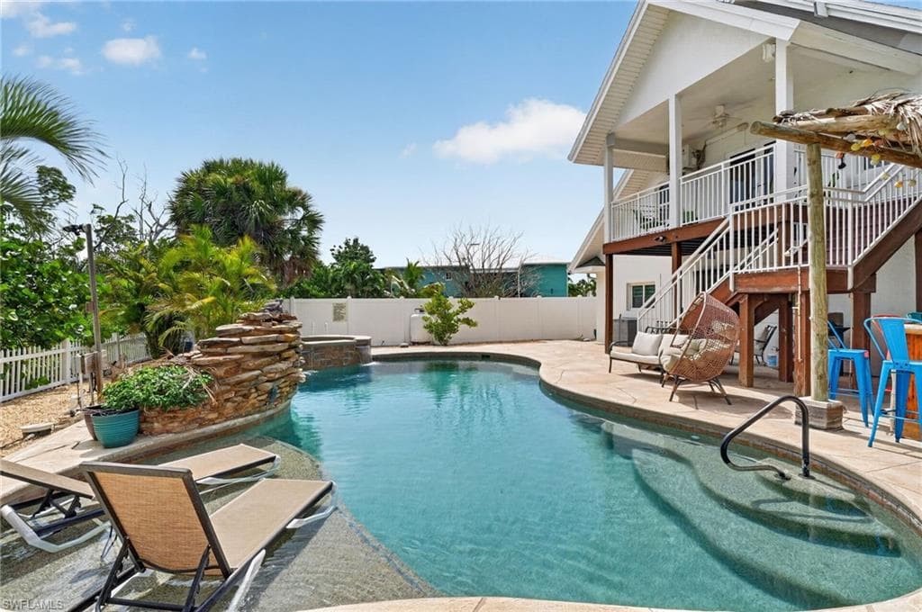 309 Donora Blvd, Fort Myers Beach, photo 2